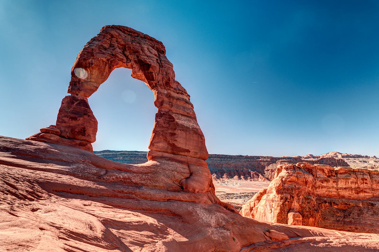 Original landscape photograph of the Delicate Arch in Arches National Park, Utah, USA